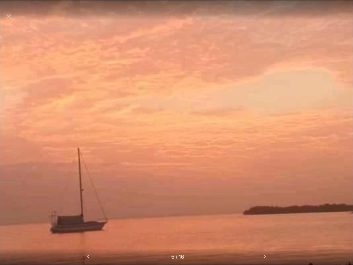 Life Is Good Casa Villa โบกัสทาวน์ ภายนอก รูปภาพ