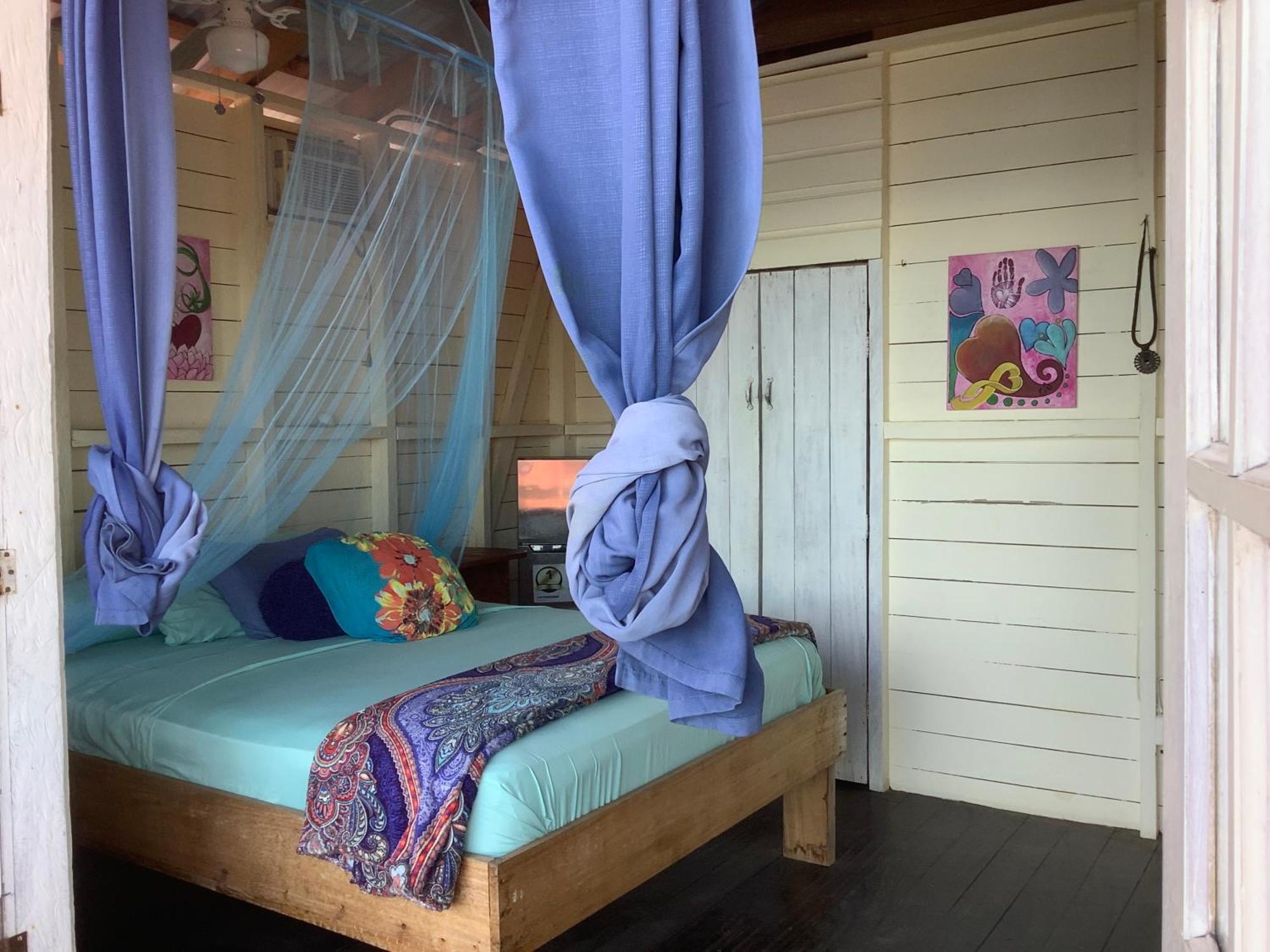 Life Is Good Casa Villa โบกัสทาวน์ ภายนอก รูปภาพ